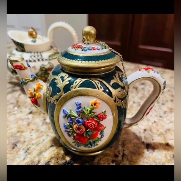 Nini Teapots lot miniature collectible trinkets boxes - Picture 4 of 9